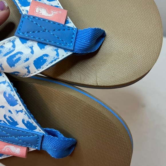 Vineyard Vines Watercolor Whale Blue Thong Flip Flops Sandals sz 5 - Picture 3 of 10